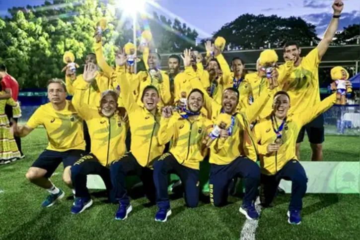 Imagem ilustrativa da imagem Brasil encerra Jogos Parasul-Americanos com ouro no futebol de cegos