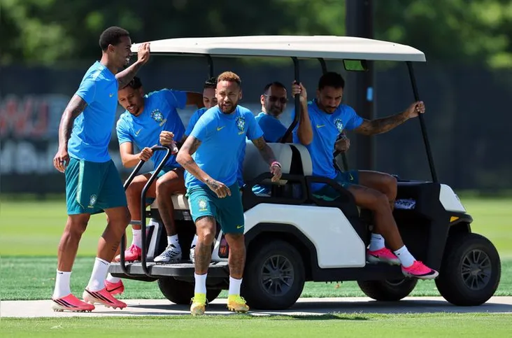 Imagem ilustrativa da imagem Brasil faz último treino antes de encarar Noruega pelas oitavas