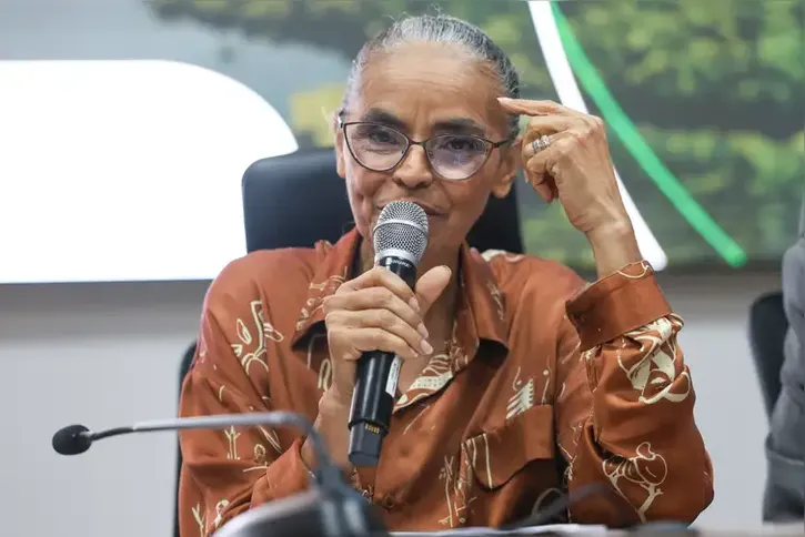 Imagem ilustrativa da imagem Marina Silva recebe maior condecoração da França em Brasília