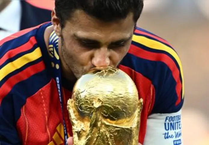 Imagem ilustrativa da imagem Mbappé confirma artilharia da Copa do Mundo e repete marca de 56 anos