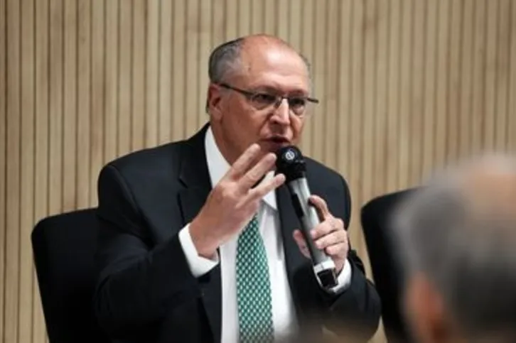 Imagem ilustrativa da imagem Setores atingidos por tarifaço dos EUA terão novo plano de socorro