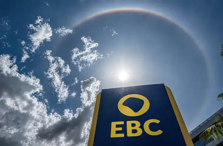 Imagem ilustrativa da imagem Beleza nos céus, halo solar não é sinal de chuva, diz especialista