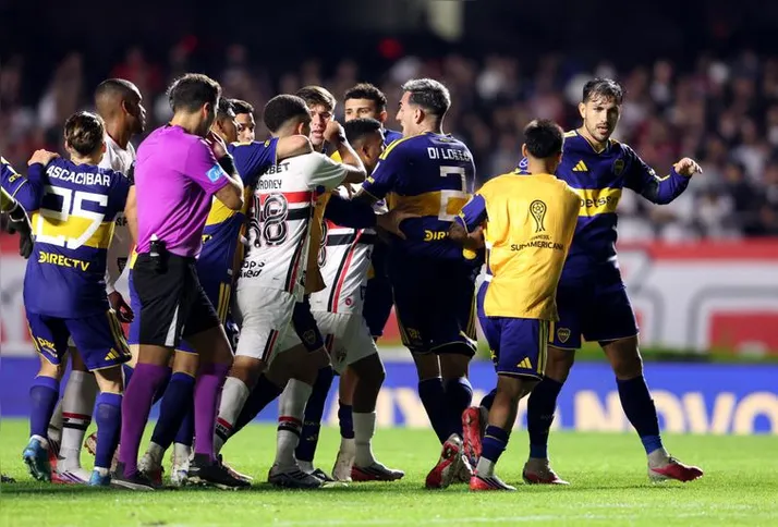 Imagem ilustrativa da imagem Vasco mantém possibilidade de final brasileira na Copa Sul-Americana