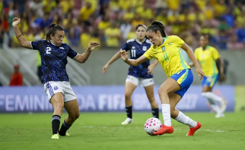 Imagem ilustrativa da imagem Empate com Argentina conclui período de testes na seleção feminina
