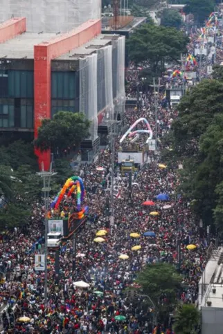Imagem ilustrativa da imagem Depois de dois anos Parada do Orgulho LGBT+ de SP volta à Paulista