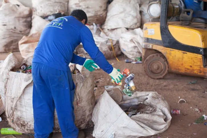 Imagem ilustrativa da imagem Índice de reciclagem no Brasil é de apenas 4%, diz Abrelpe