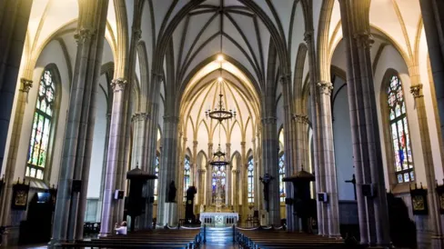 Imagem descritiva da notícia Catedral de Petrópolis é reaberta ao público