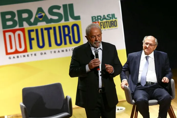 Imagem ilustrativa da imagem Presidente eleito se encontra com parlamentares e diz que vai dialogar