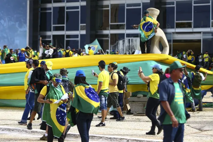 Imagem ilustrativa da imagem Entidades divulgam notas de repúdio contra invasões antidemocráticas