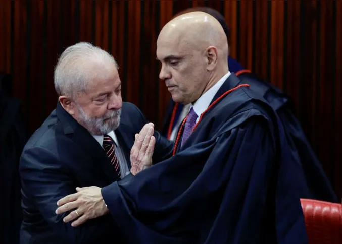 Imagem ilustrativa da imagem Lula defende democracia em discurso após diplomação