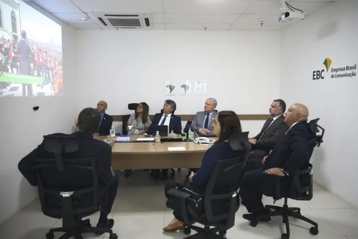 Imagem ilustrativa da imagem Ministro defende separação entre comunicação pública e de governo