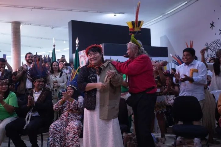 Imagem ilustrativa da imagem Presidenta da Funai toma posse prometendo reconstrução