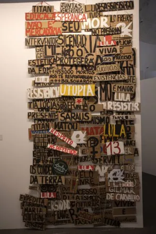 Imagem ilustrativa da imagem Um mês após atos golpistas, exposição em Brasília celebra a democracia