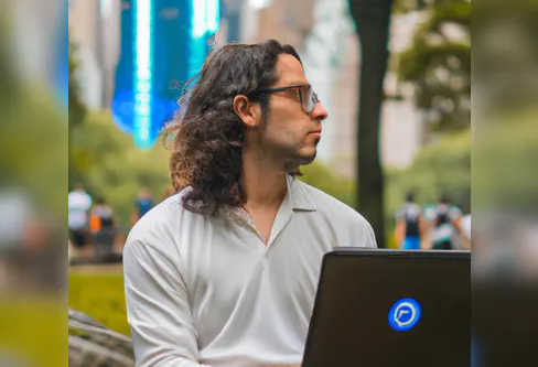 Imagem descritiva da notícia Não sou o substituto do Google, afirma ChatGPT ao ser entrevistado