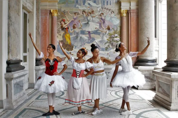 Imagem ilustrativa da imagem Bailarinas da Cidade de Deus serão bolsistas nos Estados Unidos