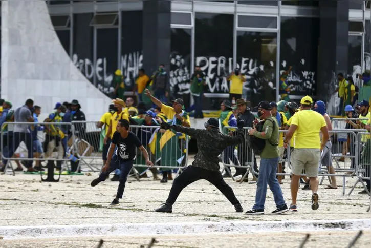 Imagem ilustrativa da imagem Governo vai apoiar CPMI de atos golpistas
