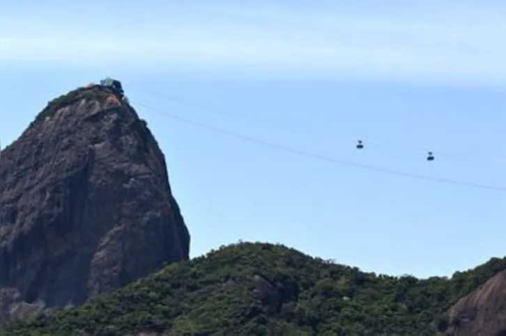 Imagem ilustrativa da imagem Prevista para o 2º semestre, tirolesa no Pão de Açúcar gera protestos