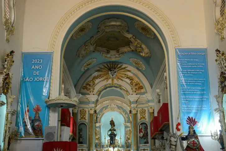 Imagem ilustrativa da imagem Venerado por católicos e religiões afro, São Jorge é ícone pop