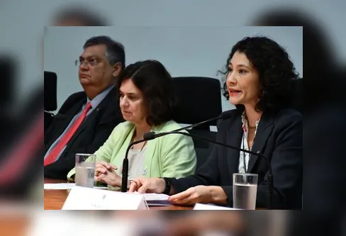 Imagem descritiva da notícia Pobres e negras estão na ponta da superexploração do tráfico de drogas