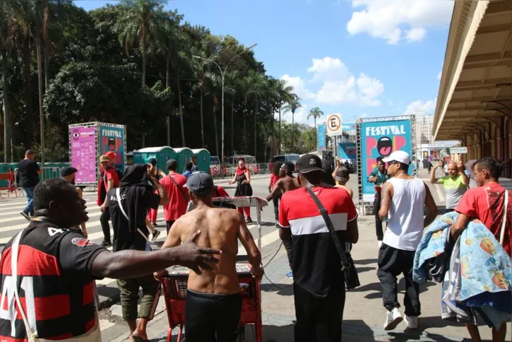Imagem ilustrativa da imagem Evento em SP celebra arte produzida por moradores em situação de rua