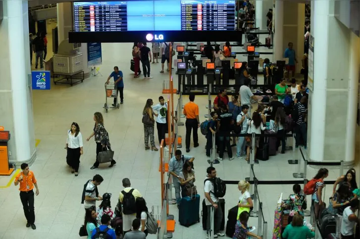 Imagem ilustrativa da imagem Galeão está atrás de nove aeroportos brasileiros em embarques