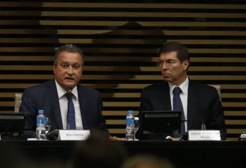 Imagem descritiva da notícia Rui Costa afirma que PAC vai respeitar limites do arcabouço fiscal