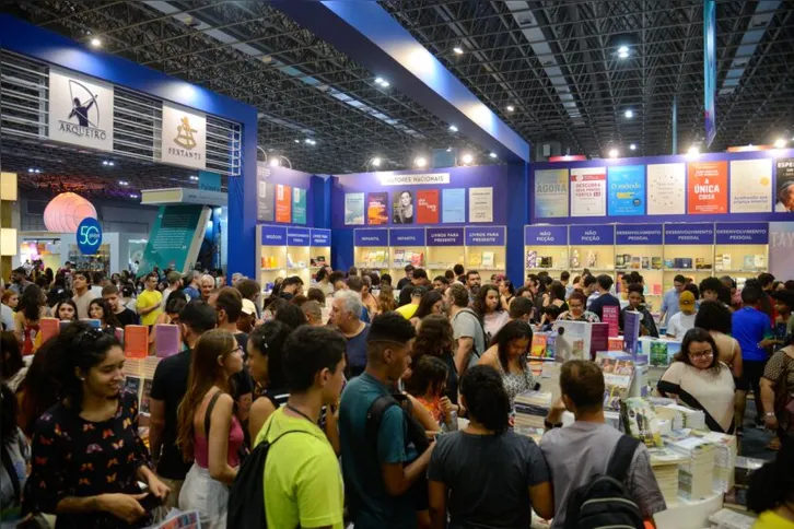 Imagem ilustrativa da imagem Com 600 mil visitantes, Bienal do Rio vende 5,5 milhões de livros
