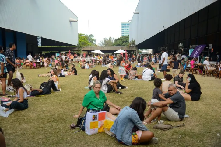 Imagem ilustrativa da imagem Com 600 mil visitantes, Bienal do Rio vende 5,5 milhões de livros