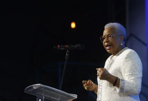 Imagem descritiva da notícia Graça Machel defende uso da tecnologia na luta contra o racismo