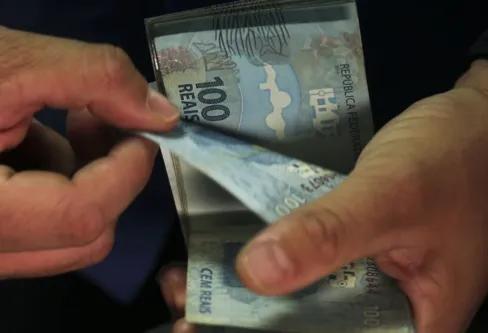 Imagem descritiva da notícia Incerteza nos mercados e expectativa de inflação em alta preocupam BC