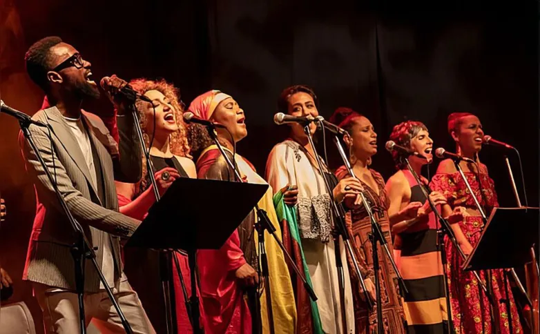 Imagem ilustrativa da imagem Cantora palestina conta trajetória como refugiada no Brasil