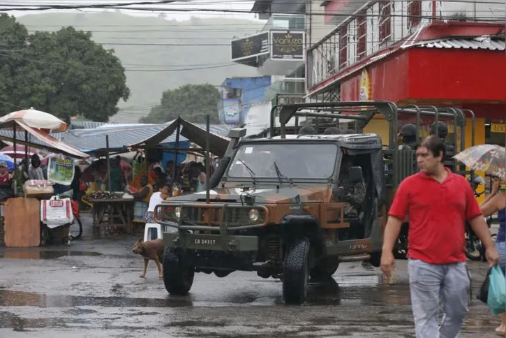 Imagem ilustrativa da imagem Imensa e desigual, zona oeste é 70% do Rio e tem 41% da população