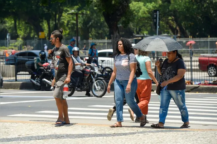 Imagem ilustrativa da imagem Nova onda de calor chega a vários estados e no DF nesta quinta-feira