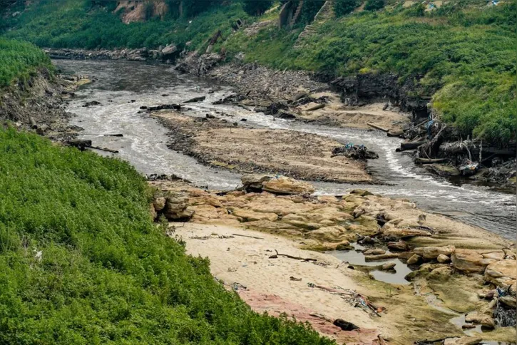 Imagem ilustrativa da imagem Seca no Amazonas cria dificuldades para deslocamento de ribeirinhos