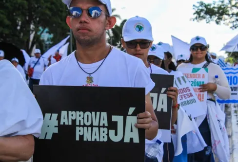 Imagem descritiva da notícia Lei aprovada no Congresso fixa direitos para atingidos por barragens