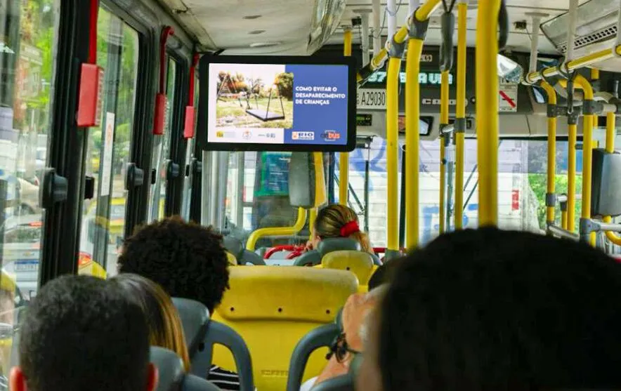 Imagem descritiva da notícia Rio faz campanha em ônibus para prevenir desaparecimento de crianças