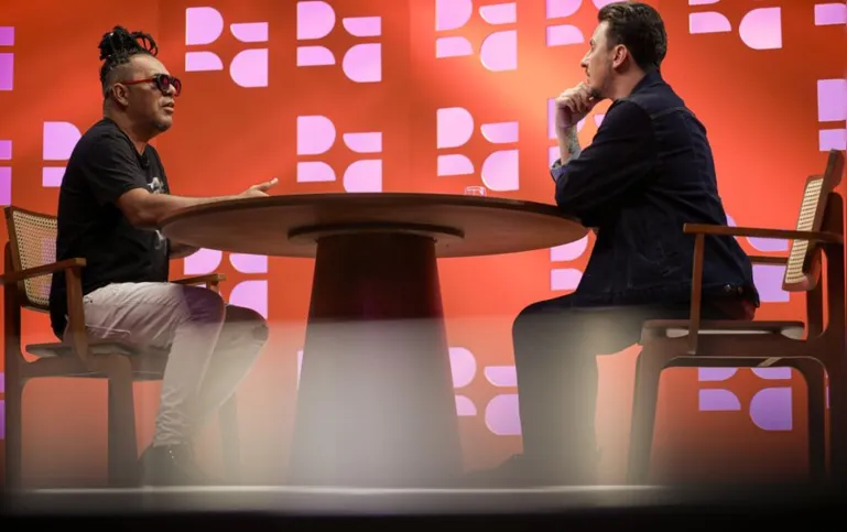 Imagem ilustrativa da imagem Rapper GOG discute sociologia, política e cultura no DR com Demori