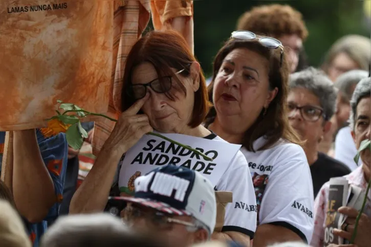Imagem ilustrativa da imagem Após 5 anos, ato em Brumadinho homenageia vítimas e critica acordo