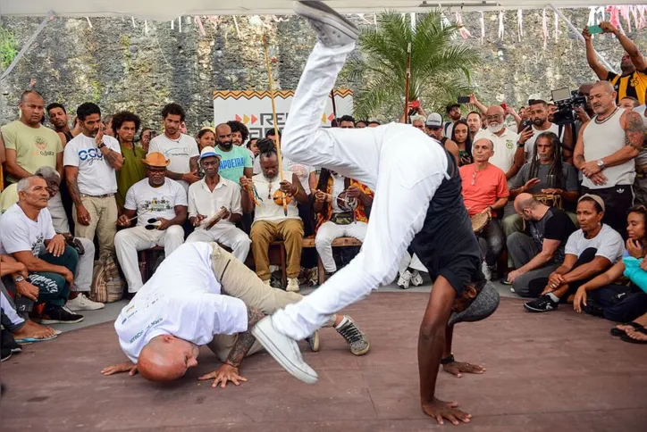 Imagem ilustrativa da imagem “Capoeira é meu remédio”, diz mestre de 96 anos