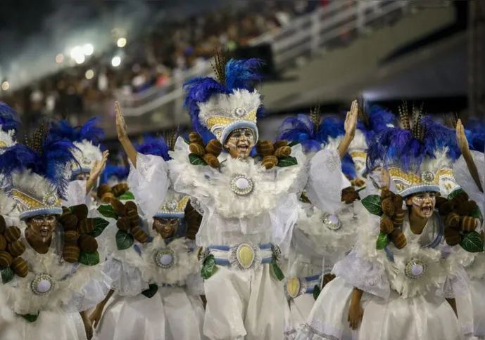 Imagem ilustrativa da imagem Escolas de samba de São Paulo desfilam no Anhembi