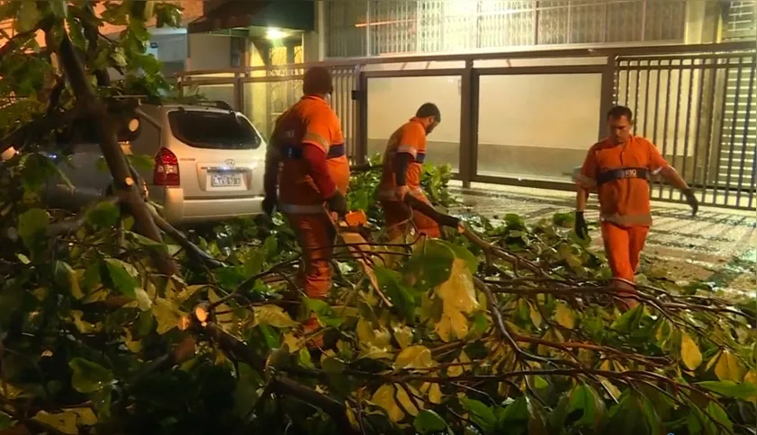 Imagem ilustrativa da imagem Governo agiliza ações para reduzir impacto das chuvas no estado do Rio