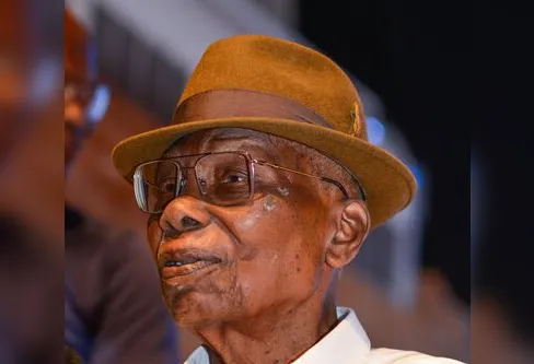 Imagem descritiva da notícia “Capoeira é meu remédio”, diz mestre de 96 anos