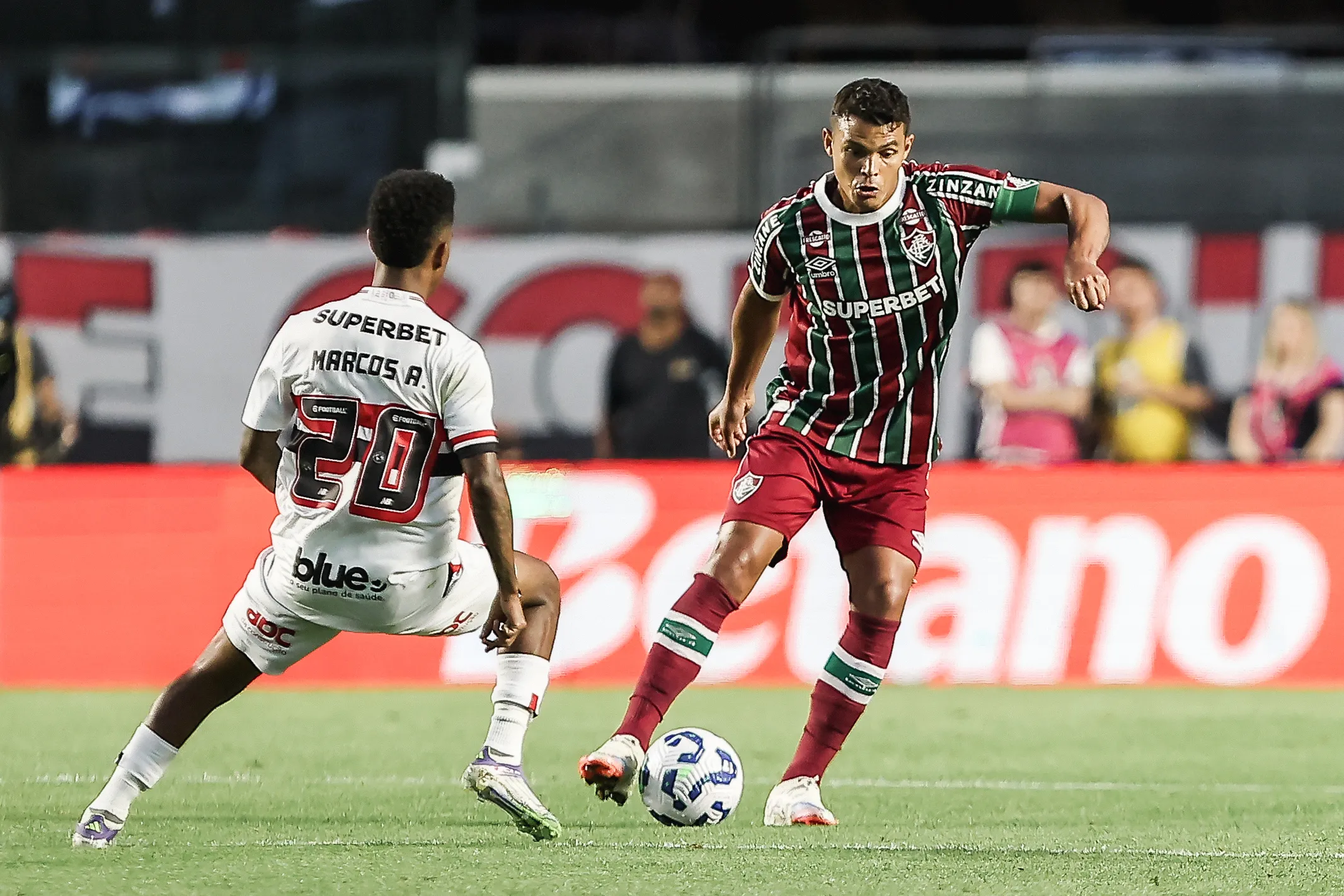 São Paulo, Brasil - 27/07/2025 - Morumbis -   
Fluminense enfrenta o São Paulo esta tarde no Morumbis pela 17ª rodada do Campeonato Brasileiro 2025.

FOTO: LUCAS MERÇON / FLUMINENSE F.C.
.
IMPORTANTE: Imagem destinada a uso institucional e divulgação, seu
uso comercial está vetado incondicionalmente por seu autor e o
Fluminense Football Club.É obrigatório mencionar o nome do autor ou
usar a imagem.
.
IMPORTANT: Image intended for institutional use and distribution.
Commercial use is prohibited unconditionally by its author and
Fluminense Football Club. It is mandatory to mention the name of the
author or use the image.
.
IMPORTANTE: Imágen para uso solamente institucional y distribuición. El
uso comercial es prohibido por su autor y por el Fluminense FootballClub. 
És mandatório mencionar el nombre del autor ao usar el imágen.