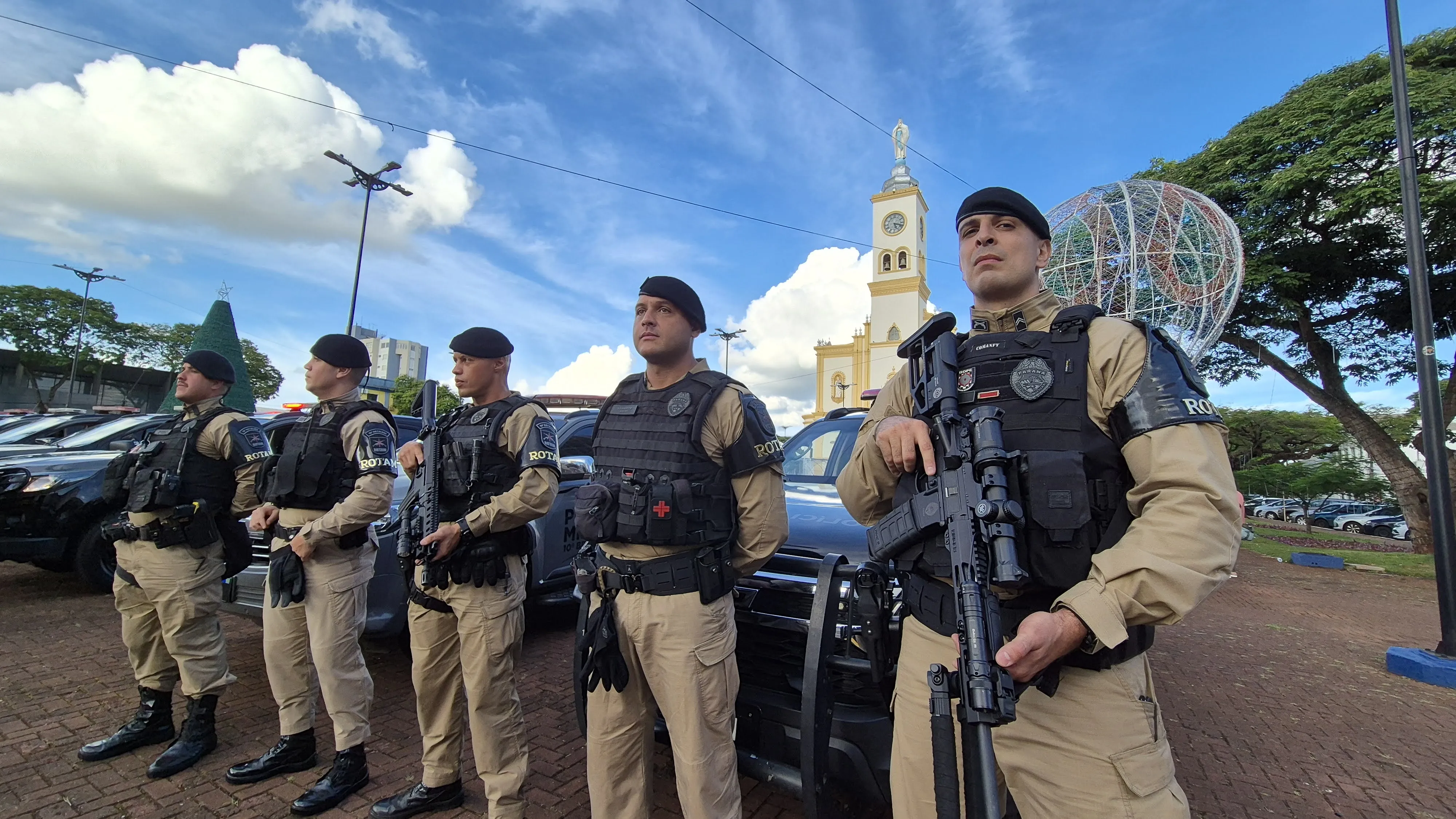 Policiais militares durante lançamento de operação no final do ano passado na cidade