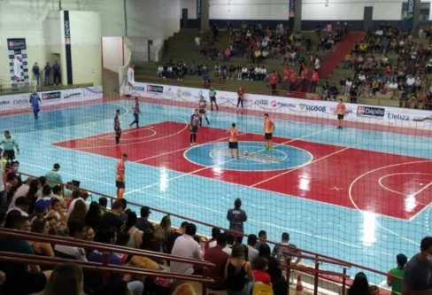 Imagem descritiva da notícia Apucarana Futsal estreia com goleada