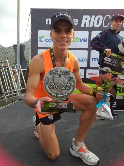 Imagem descritiva da notícia Atleta de Apucarana é destaque na Meia Maratona