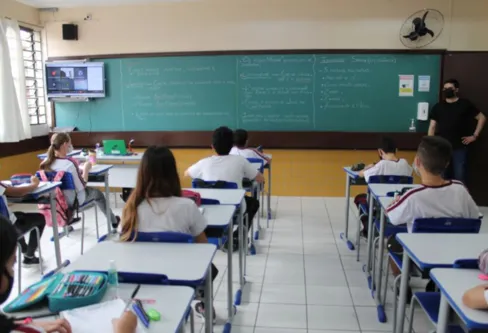 Imagem descritiva da notícia Em média, 4 mil faltas são registradas semanalmente
em escolas da região