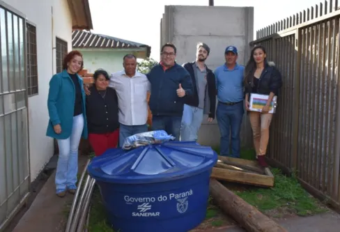 Imagem descritiva da notícia Famílias de Marilândia recebem caixas d’ água