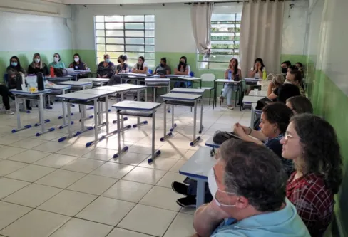 Imagem descritiva da notícia Força-tarefa de psicólogos vai atender alunos do Canale no retorno às aulas