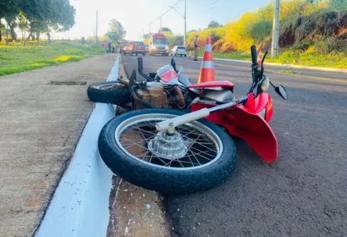 Imagem descritiva da notícia Motociclista morre após colisão na zona sul